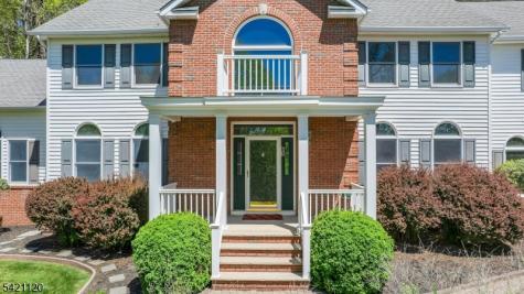 63 Twin Oaks Road Bridgewater NJ 08807
