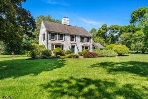25 Arvida Drive Hopewell NJ 08534