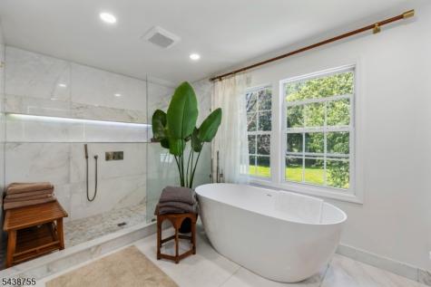 25 Arvida Drive Hopewell NJ 08534
