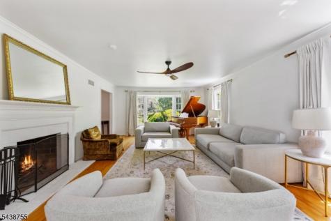 25 Arvida Drive Hopewell NJ 08534