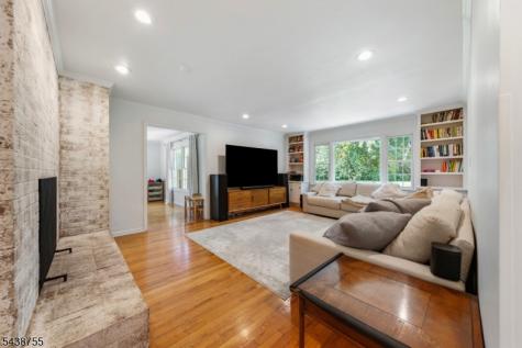 25 Arvida Drive Hopewell NJ 08534