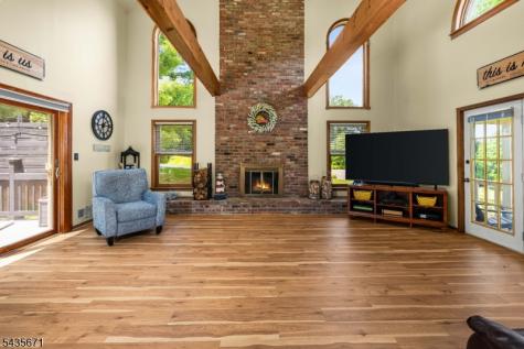 5 Jenny Jump Court Raritan NJ 08822