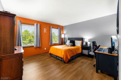 5 Jenny Jump Court Raritan NJ 08822