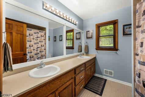 5 Jenny Jump Court Raritan NJ 08822