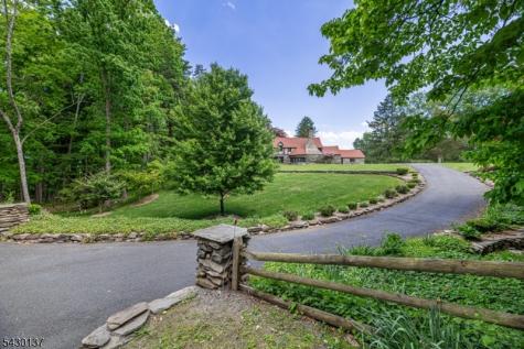 943 Middleville Road Stillwater NJ 07860