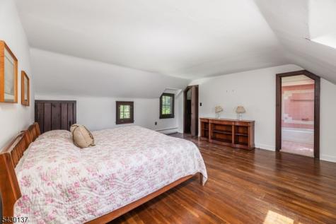 943 Middleville Road Stillwater NJ 07860