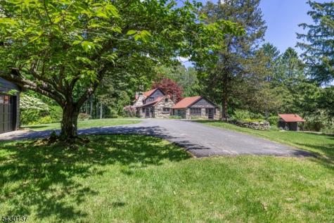 943 Middleville Road Stillwater NJ 07860