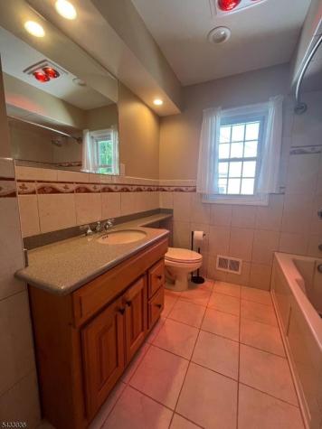 727 Winchester Avenue Union NJ 07083