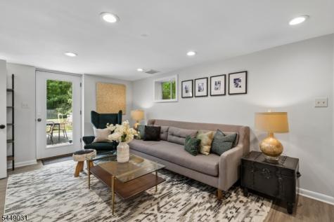 75 Birchwood Knolls Lawrence NJ 08648