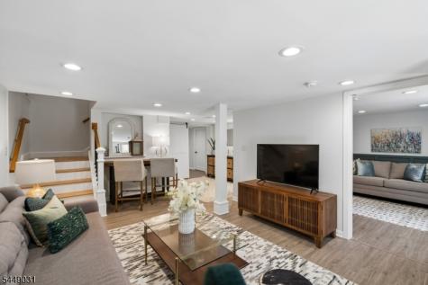 75 Birchwood Knolls Lawrence NJ 08648