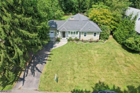 75 Birchwood Knolls Lawrence NJ 08648