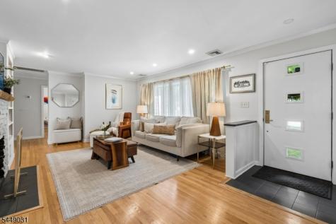 75 Birchwood Knolls Lawrence NJ 08648