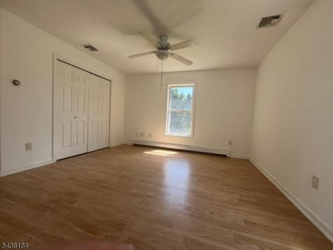 23 Elm Street Oxford NJ 07863
