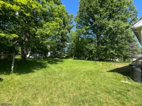 23 Elm Street Oxford NJ 07863