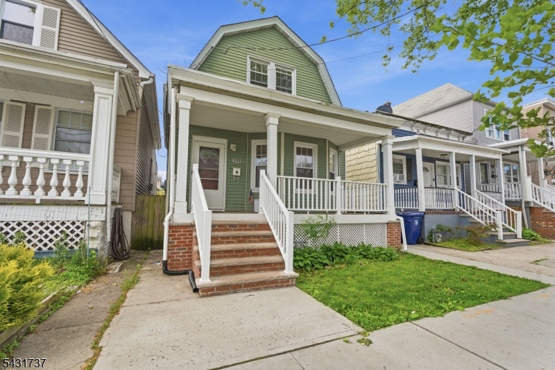 339 Lawrie Street Perth Amboy NJ 08861