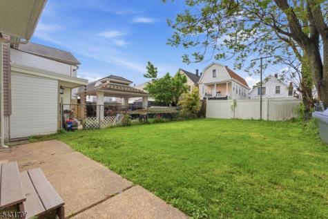 339 Lawrie Street Perth Amboy NJ 08861