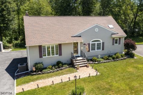 37 Holmes Oval New Providence NJ 07974