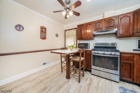 37 Holmes Oval New Providence NJ 07974