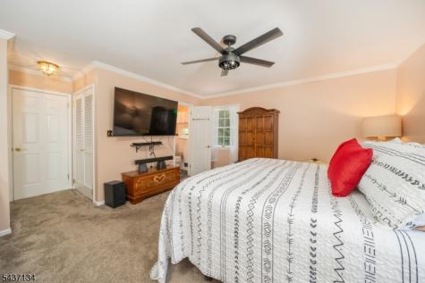 37 Holmes Oval New Providence NJ 07974