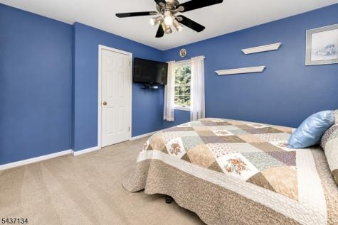 37 Holmes Oval New Providence NJ 07974