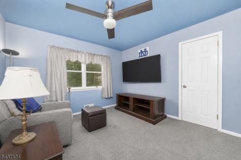 37 Holmes Oval New Providence NJ 07974