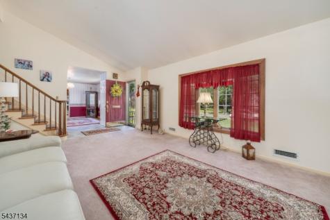 37 Holmes Oval New Providence NJ 07974