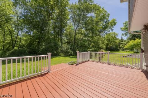 37 Holmes Oval New Providence NJ 07974