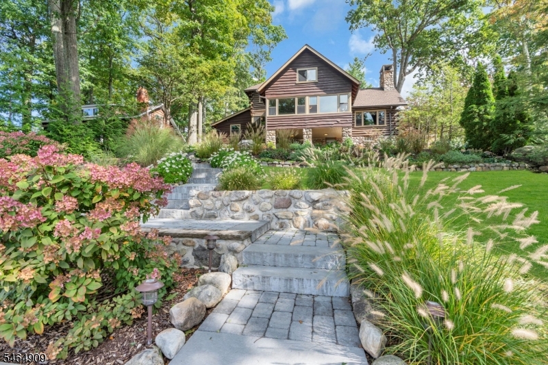 141 New Jersey Avenue Jefferson NJ 07849