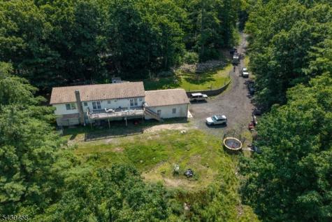 113 Deckertown Turnpike Montague NJ 07827