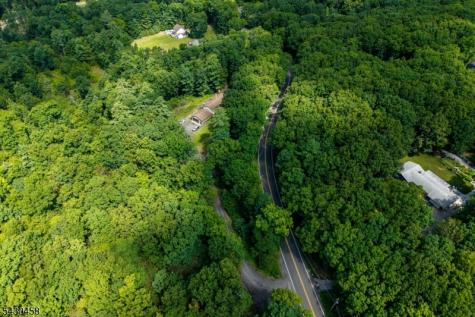 113 Deckertown Turnpike Montague NJ 07827
