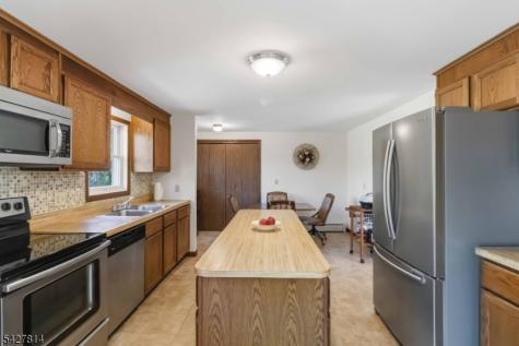 400 Lake Shore Drive West Milford NJ 07421