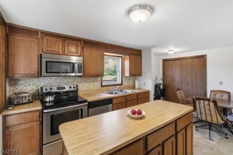 400 Lake Shore Drive West Milford NJ 07421