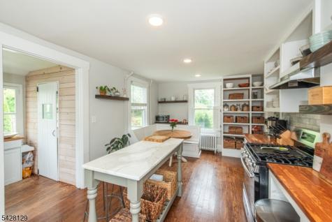 6 Maple Street Bernardsville NJ 07924