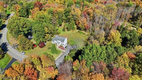 26 Countryside Road Knowlton NJ 07832