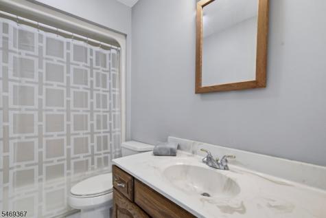 26 Countryside Road Knowlton NJ 07832