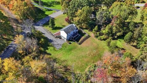 26 Countryside Road Knowlton NJ 07832
