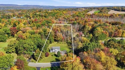 26 Countryside Road Knowlton NJ 07832