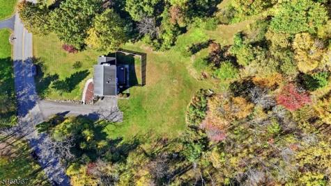 26 Countryside Road Knowlton NJ 07832