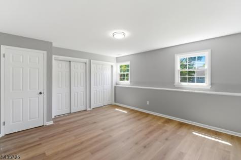 10 Red Oak Way Bridgewater NJ 08807