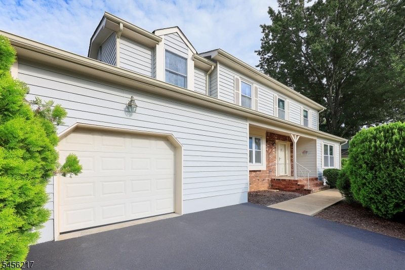 65 Dunedain Street Hillsborough NJ 08844