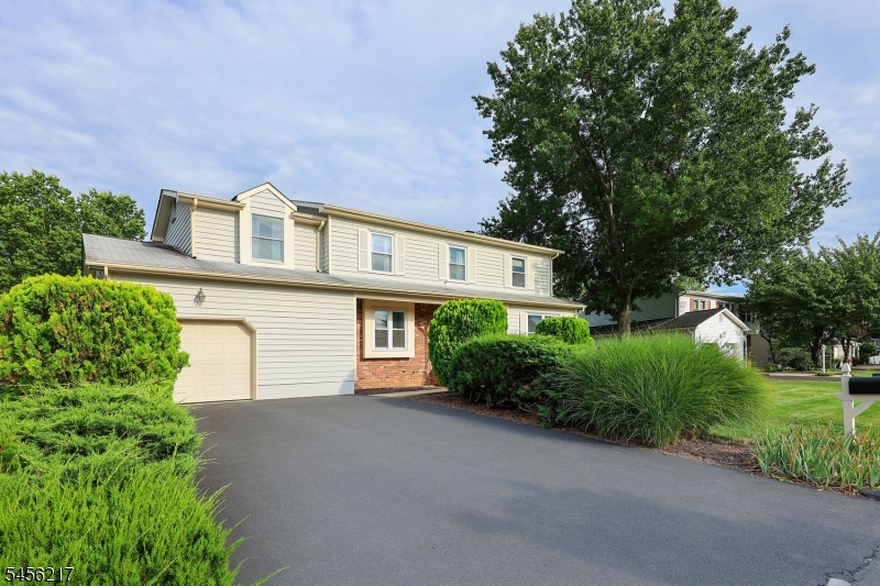 65 Dunedain Street Hillsborough NJ 08844