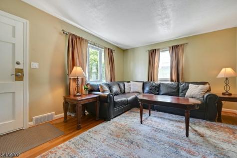 85 Edison Street Clifton NJ 07013