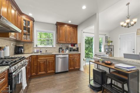 28 Ethan Drive New Providence NJ 07974