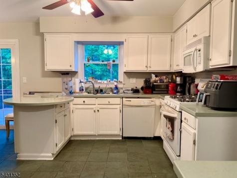 37 Highmount Avenue Warren NJ 07059
