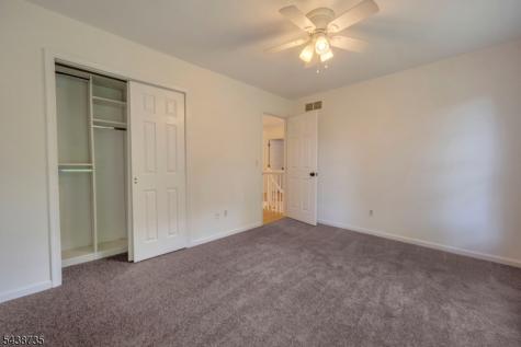 8 Glen Eagles Road Washington NJ 07882