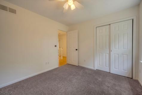 8 Glen Eagles Road Washington NJ 07882