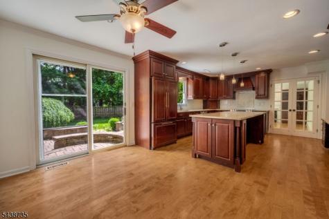 8 Glen Eagles Road Washington NJ 07882