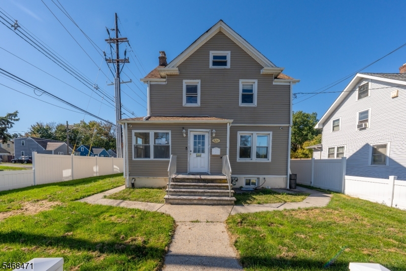 824 Chestnut Street Roselle NJ 07203