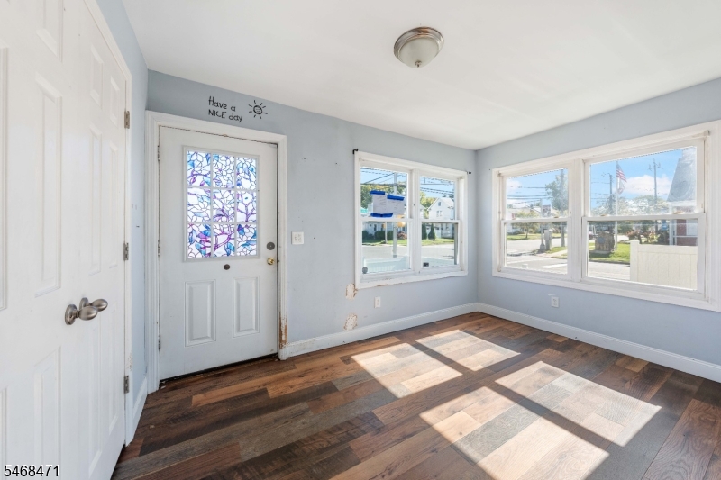 824 Chestnut Street Roselle NJ 07203