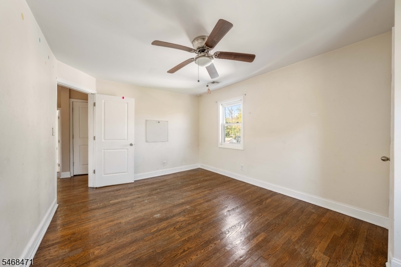 824 Chestnut Street Roselle NJ 07203